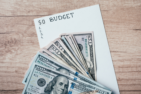 The zero budget marketing plan has 4 steps. Read this article to find out what they are, and everything else you need to know about working with a $0 marketing budget.